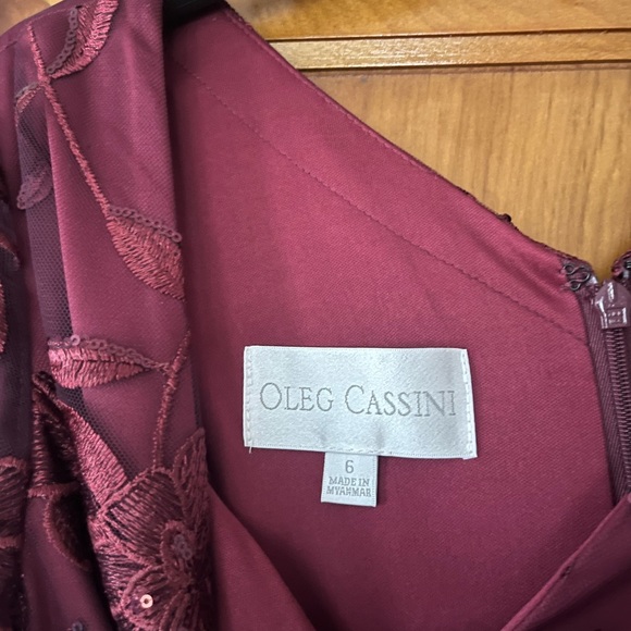 Burgundy Wine Formal Dress - Picture 3 of 7